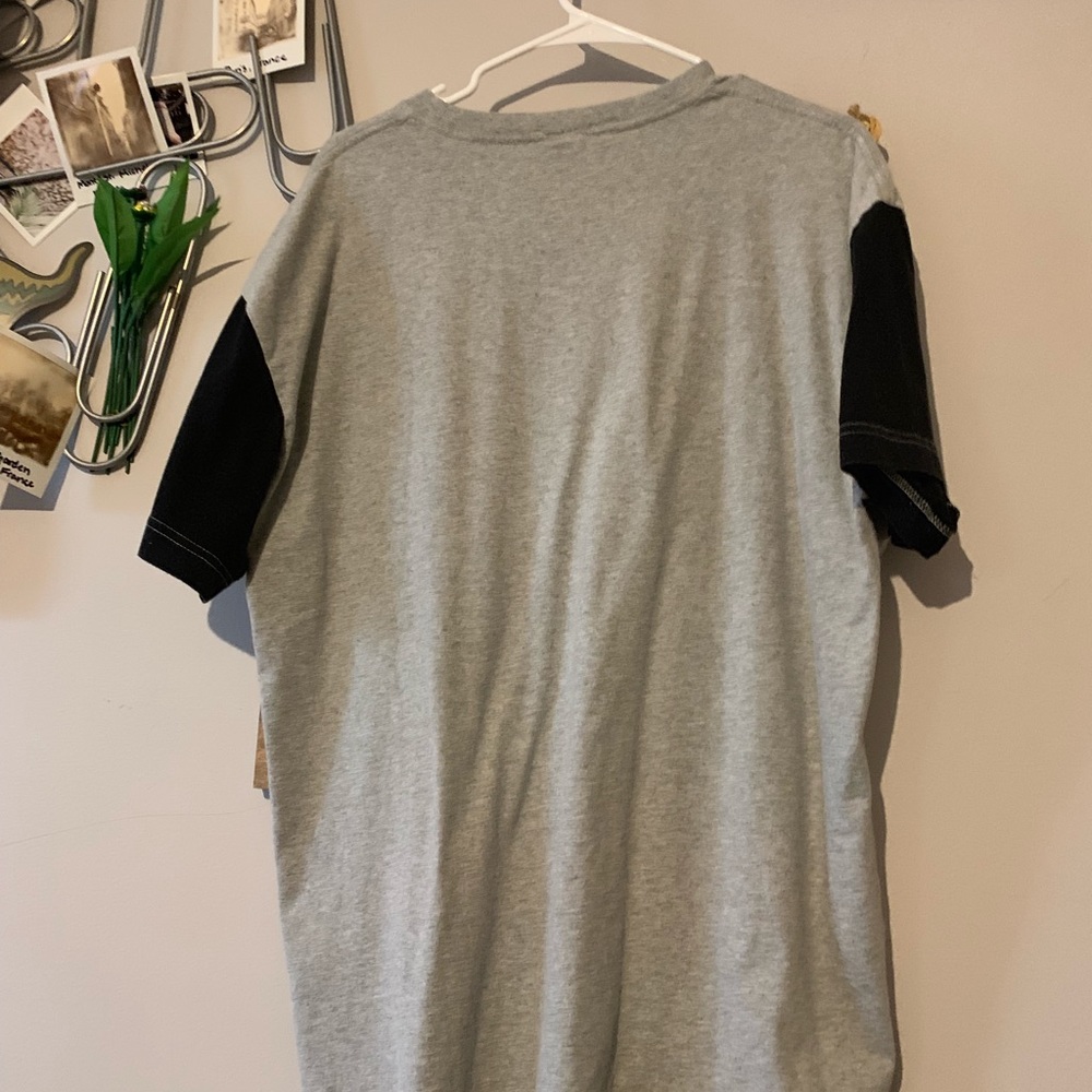 NWT Urban Outfitters Oversized Short T-shirt - Picture 4 of 5